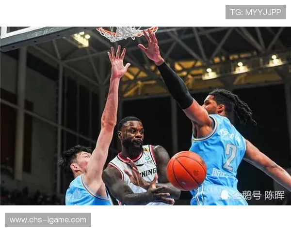 辽宁队陷入“逆境”，全力冲刺！迎难而上的篮球精神引领未来