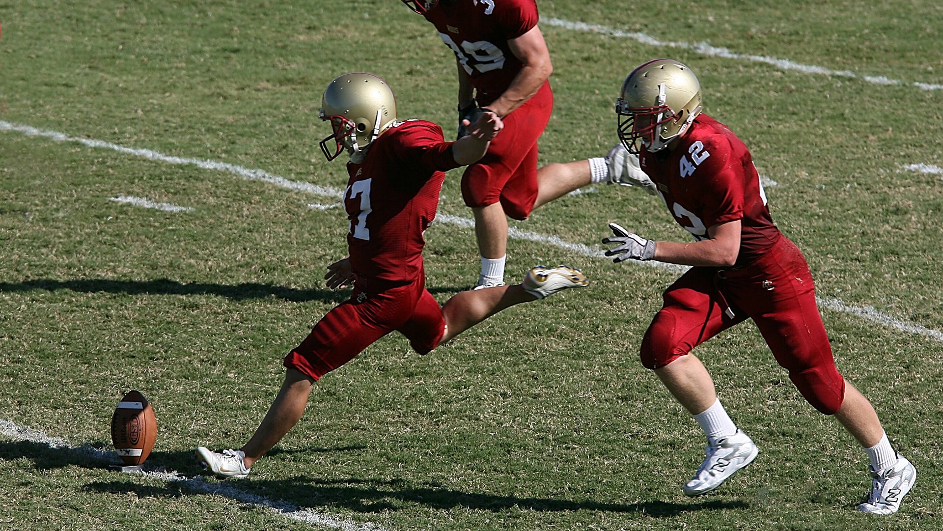 爱游戏官方论坛-五大联赛是否对边路传中落点精准度加强考核，五大联赛边锋